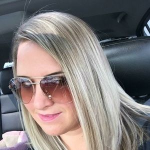 Meet your Posher, Jolanda